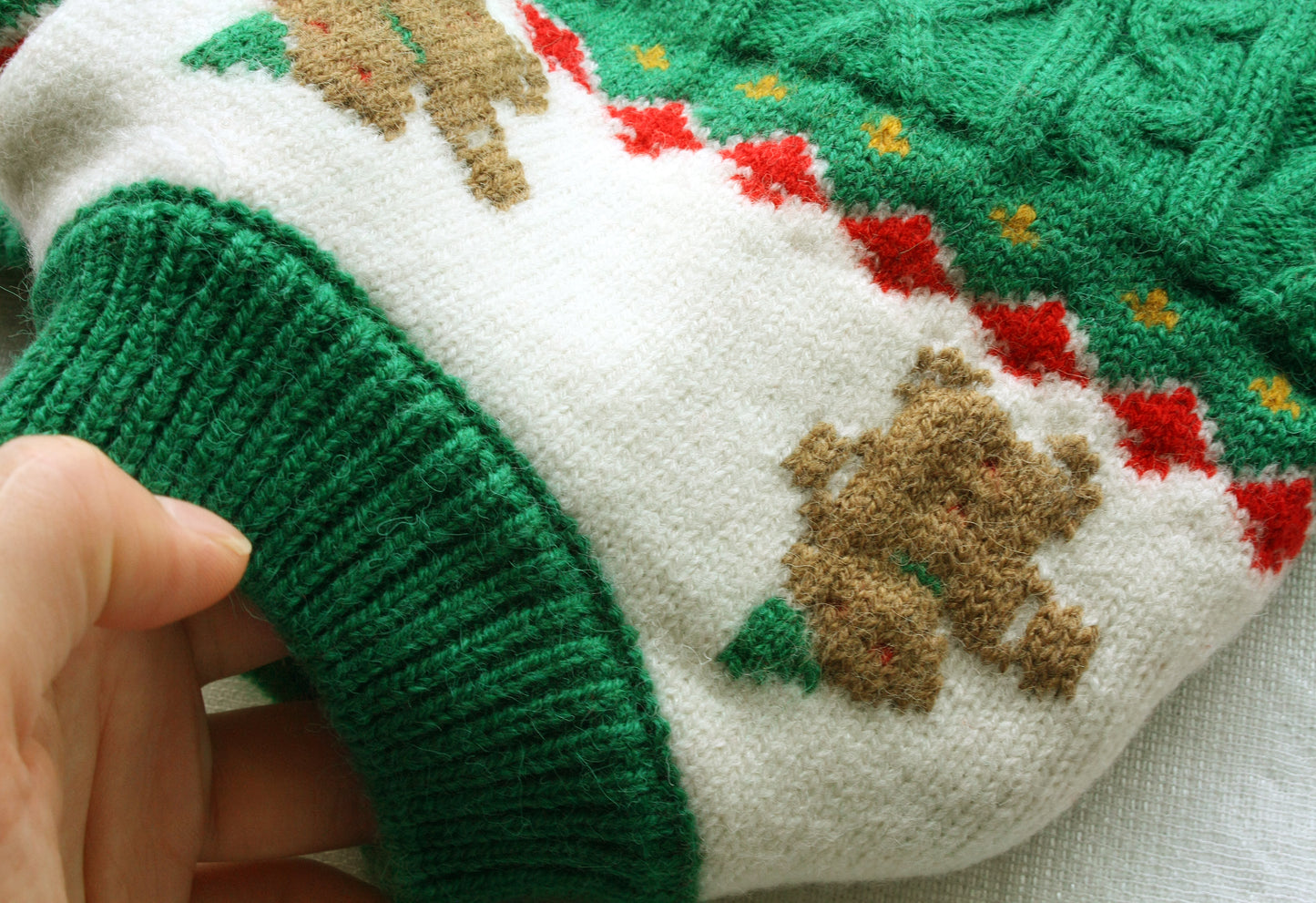 Christmas Dog Sweater Cozy Knitted Holiday Pet Jumper Pullover with Gingerbread Design Warm Winter Apparel