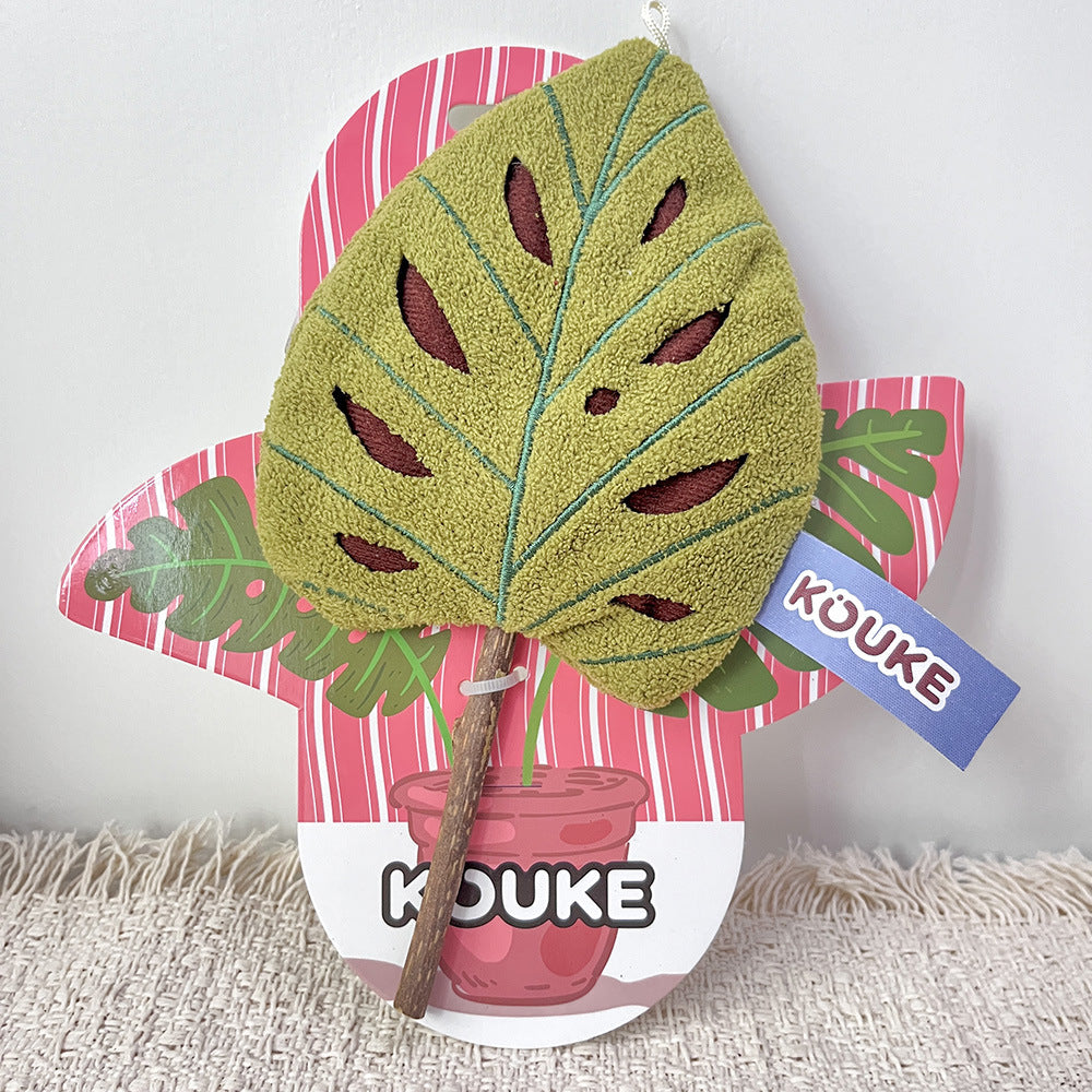 Interactive leaf-shaped catnip plush cat toy with natural silvervine stick for indoor cats