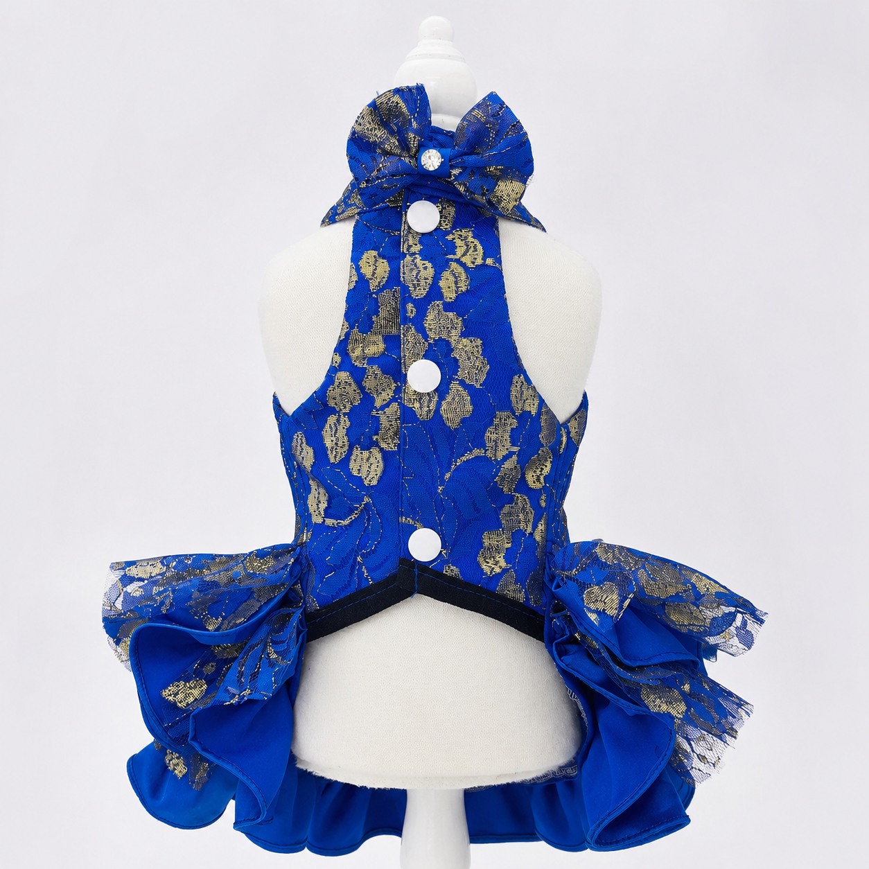 pearl necklace dog dress
formal boutique dog clothing