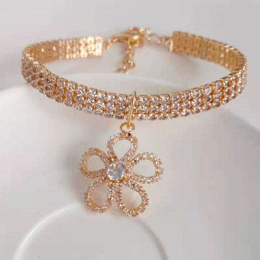 Daisy Crystal Pet Necklace – Sparkle & Grace