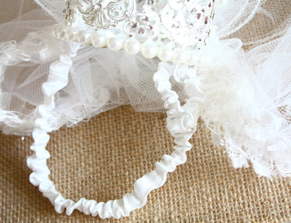 Royal Paws Tiara Veil Pet Royal Dog Accessories