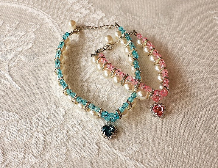 Pet Pearl Necklace with Heart Charm – Adjustable Crystal Collar